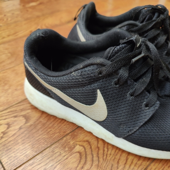 Nike roshe black - Picture 4 of 6